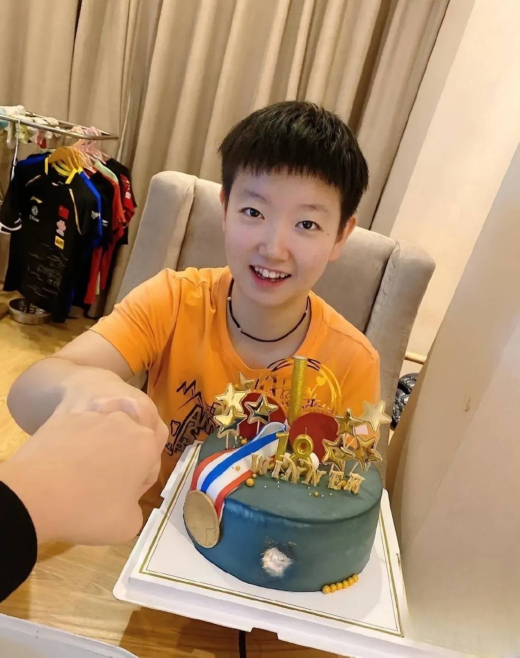 爱游戏官网-uzi比赛视频大全集