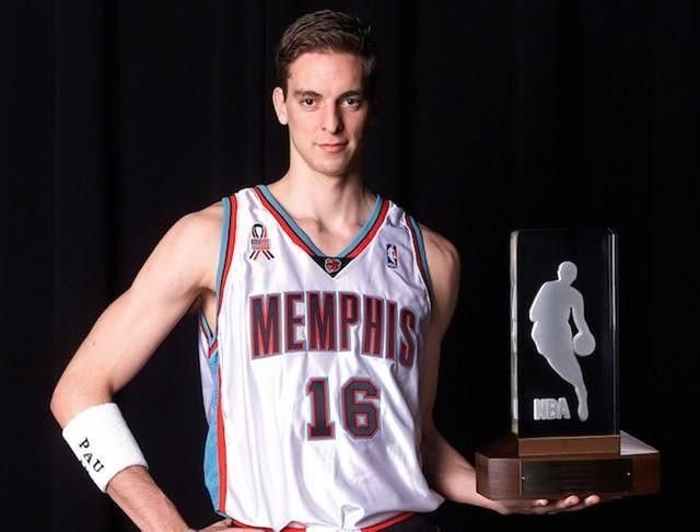 爱游戏-包含窗口期孟菲斯灰熊绝杀压哨罗马围绕CBA常规赛回应争议，转会期西汉姆止住颓势看傻球迷的词条